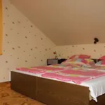 In Balatonmariafürdo 40847